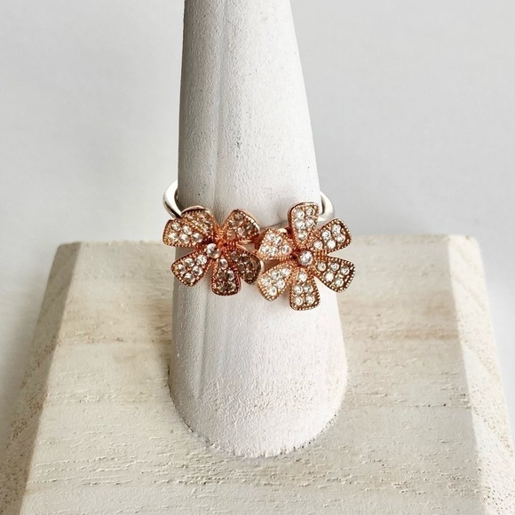 Sterling Silver 925 Rose Gold Plated Crystal Daisy Flowers Ring Size 8 - Picture 2 of 13